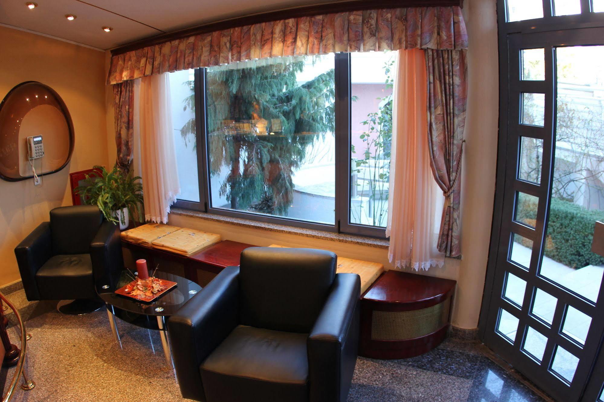Hotel Bavaria Trogir Donji Seget Exterior foto