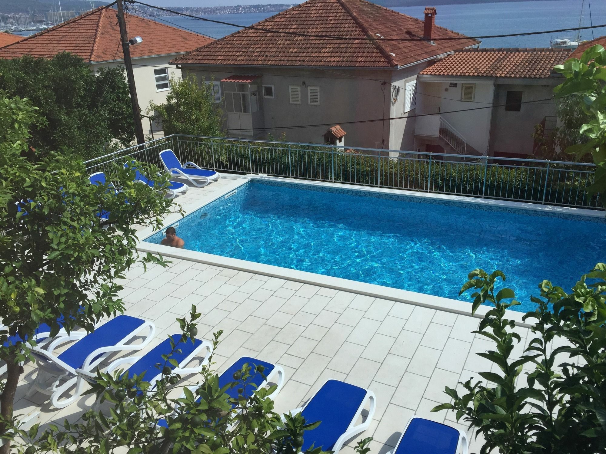 Hotel Bavaria Trogir Donji Seget Exterior foto